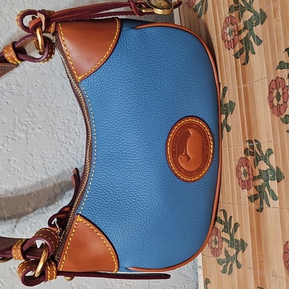 Dooney & Bourke All Weather Leather 3.0 Demi Shoulder Bag - Picture 2 of 8